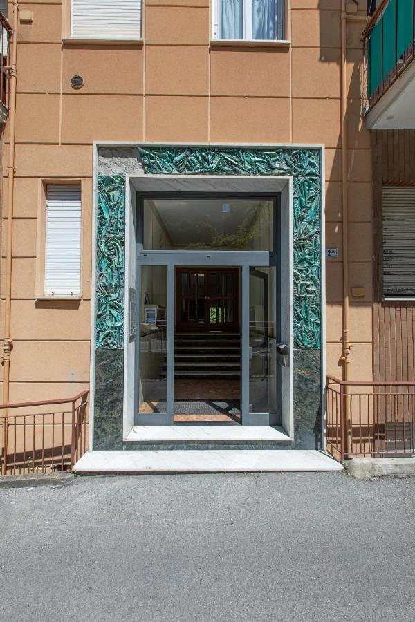 Rapallo Comodo Appartamento Signorile A Due Passi Dal Mare Con Posto Auto Extérieur photo